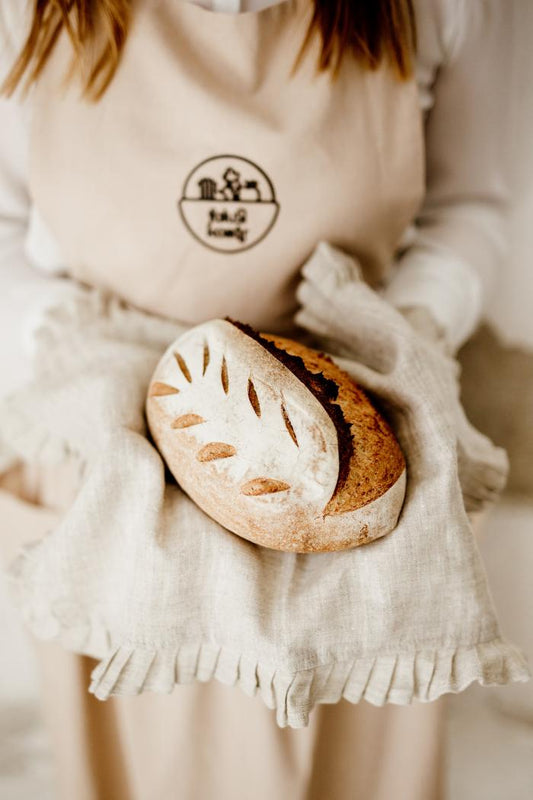 Félbarna kenyér (alakorral)